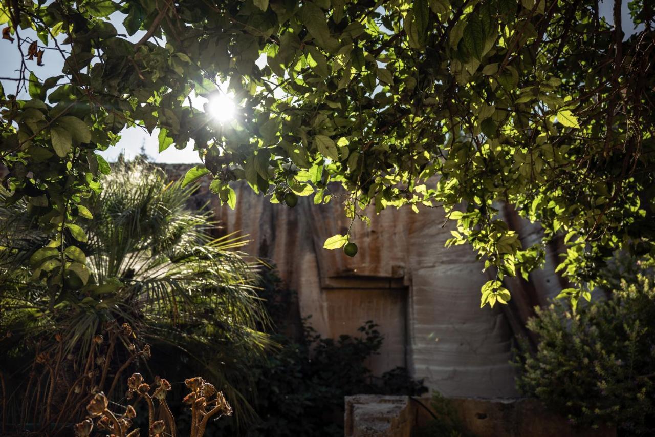 ファヴィニャーナGiardino Dell'Impossibile Di Antonino Campoアパートメント エクステリア 写真